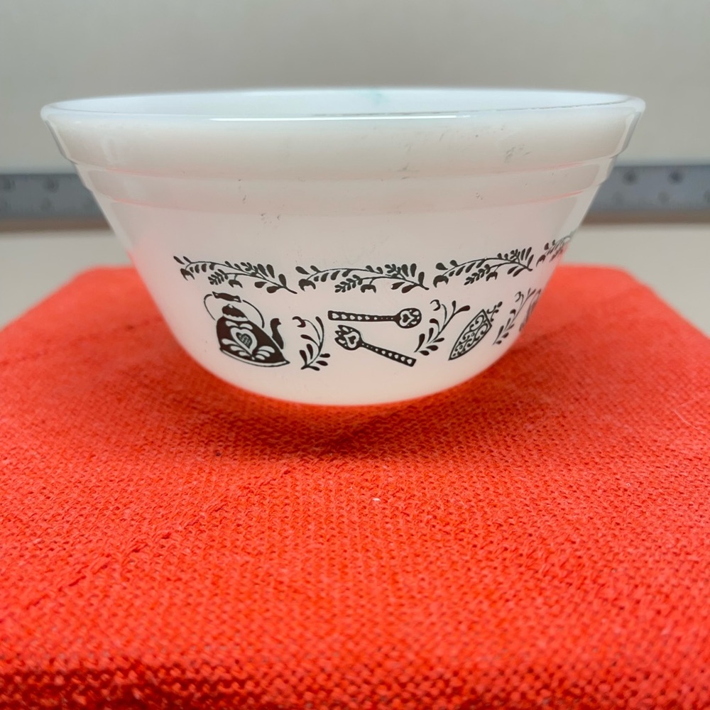 Vtg Federal Milk Glass Scandinavian Kitchen Mixing Bowl